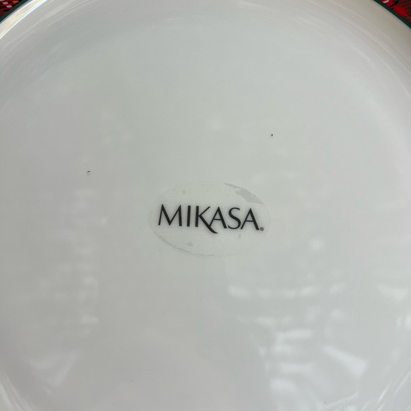Mikasa Bone China Tartan White Plaid Christmas Dinner Plate 11” NWT - Picture 2 of 6